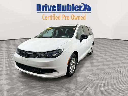 2024 Chrysler Voyager LX