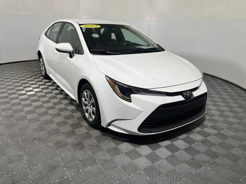 Ice Cap 2023 Toyota Corolla LE