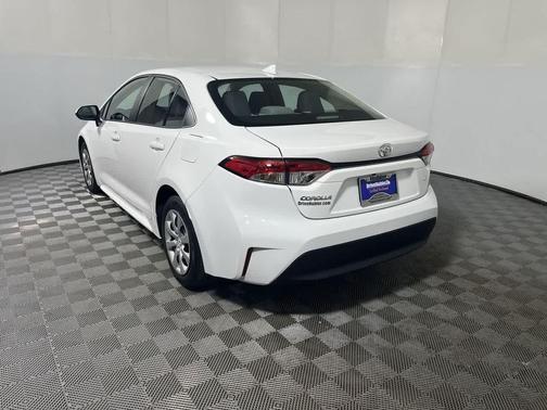 Ice Cap 2023 Toyota Corolla LE