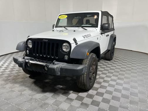 Bright White Clearcoat 2017 Jeep Wrangler Willy Wheeler 4x4