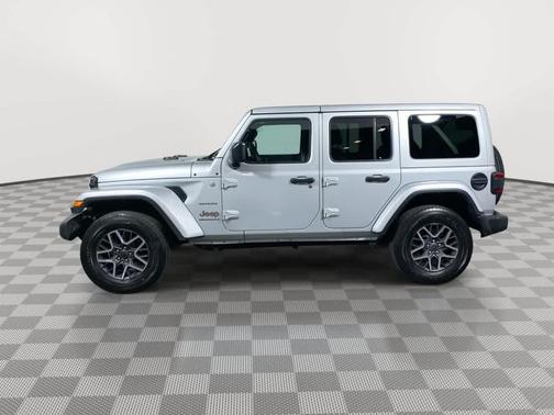 2024 Jeep Wrangler 4-Door Sahara 4x4
