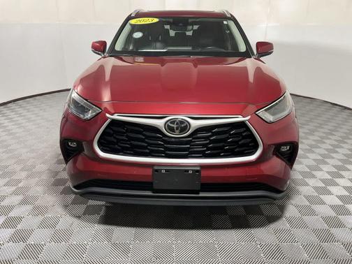 Ruby Flare Pearl 2023 Toyota Highlander XLE