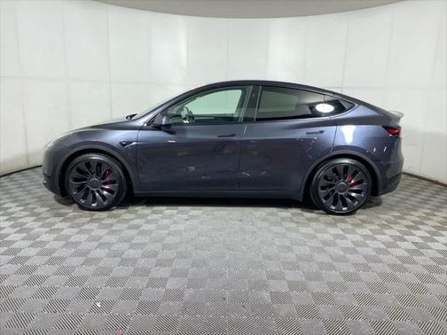 2024 Tesla Model Y Performance Dual Motor All-Wheel Drive