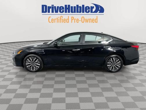 Super Black 2023 Nissan Altima 2.5 SV