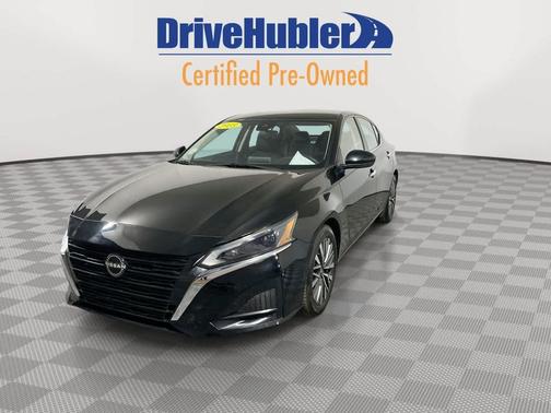 Super Black 2023 Nissan Altima 2.5 SV