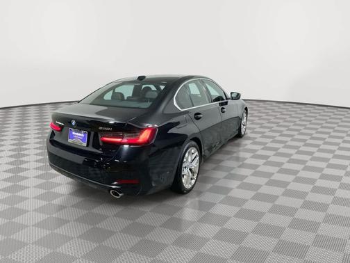 2025 BMW 330 i