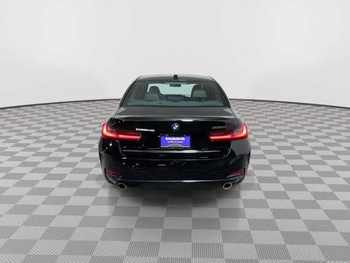 2025 BMW 330 i