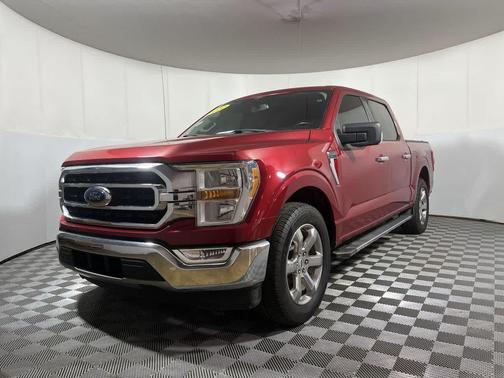 Rapid Red Metallic Tinted Clearcoat 2021 Ford F-150 XLT