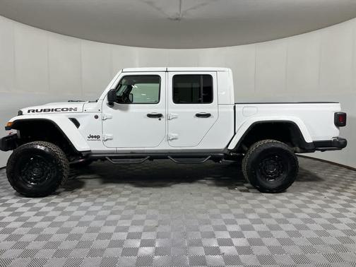 Bright White Clearcoat 2021 Jeep Gladiator Rubicon