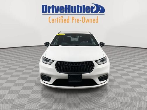 2024 Chrysler Pacifica Hybrid S Appearance Pkg
