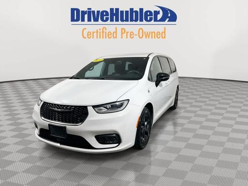 2024 Chrysler Pacifica Hybrid S Appearance Pkg