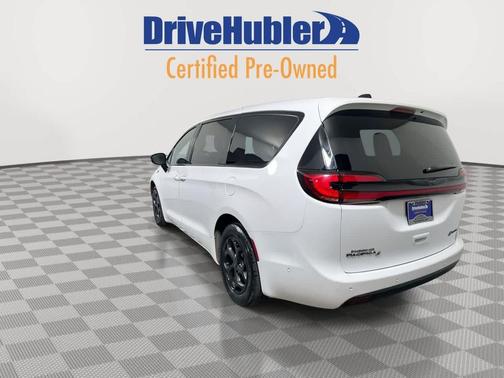 2024 Chrysler Pacifica Hybrid S Appearance Pkg