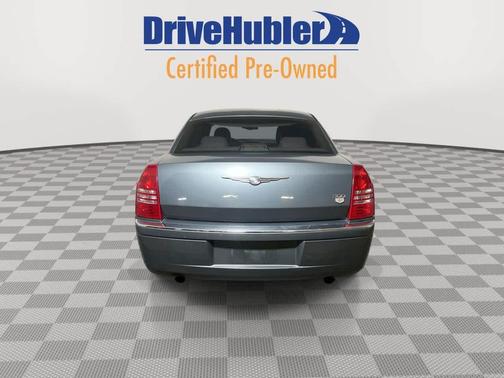 2005 Chrysler 300C Base