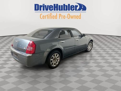 2005 Chrysler 300C Base