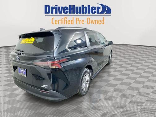 2023 Toyota Sienna XLE 7 Passenger