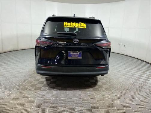 2023 Toyota Sienna XLE 7 Passenger