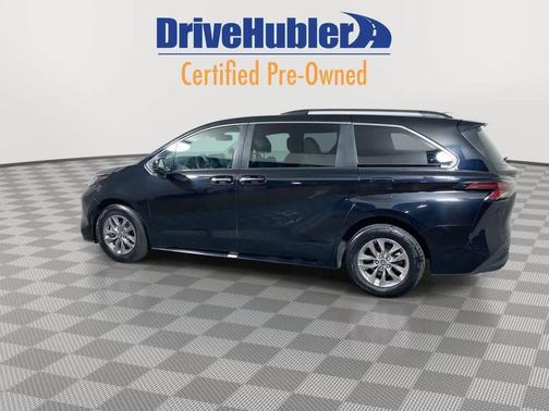 2023 Toyota Sienna XLE 7 Passenger