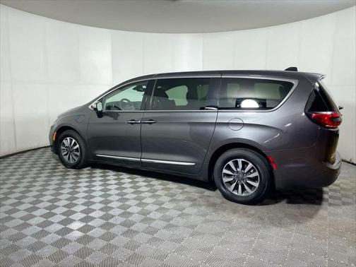 2023 Chrysler Pacifica Hybrid Limited