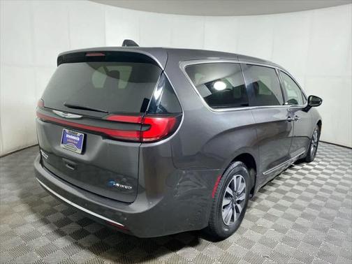 2023 Chrysler Pacifica Hybrid Limited