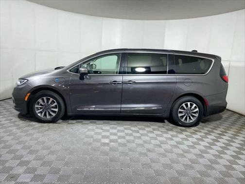 2023 Chrysler Pacifica Hybrid Limited