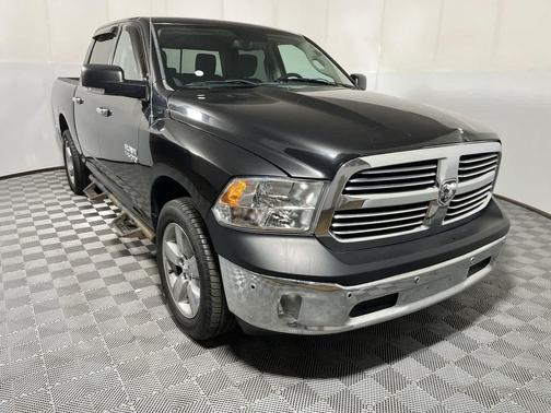 Brilliant Black Crystal Pearlcoat 2015 RAM 1500 Big Horn