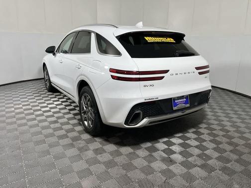 Alta White 2025 Genesis GV70 2.5T AWD