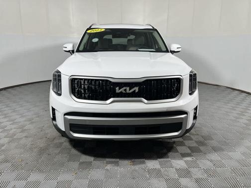 Glacial White Pearl 2023 Kia Telluride EX