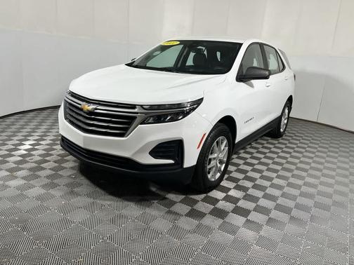 Summit White 2022 Chevrolet Equinox LS