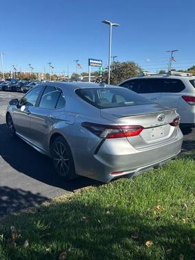 2024 Toyota Camry SE