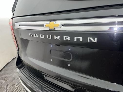 2023 Chevrolet Suburban LS