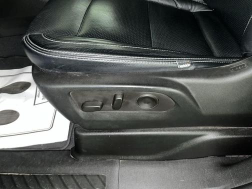 2023 Chevrolet Suburban LS