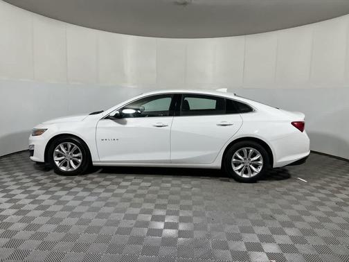 Summit White 2024 Chevrolet Malibu FWD 1LT