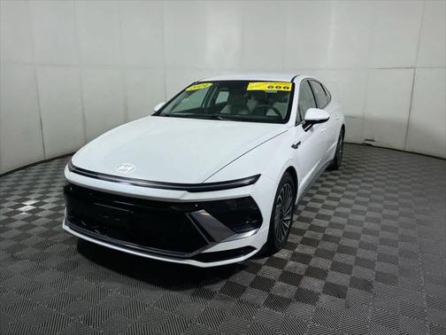 2024 Hyundai SONATA Hybrid SE