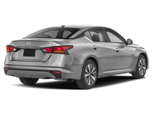 Brilliant Silver Metallic 2022 Nissan Altima 2.5 SV