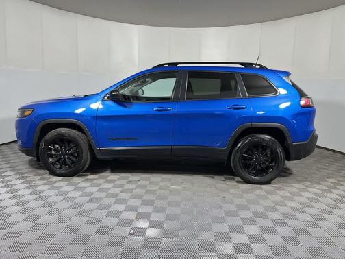 Hydro Blue Pearlcoat 2023 Jeep Cherokee Altitude
