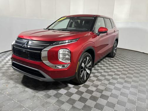 Red Diamond 2025 Mitsubishi Outlander SE 2.5 S-AWC