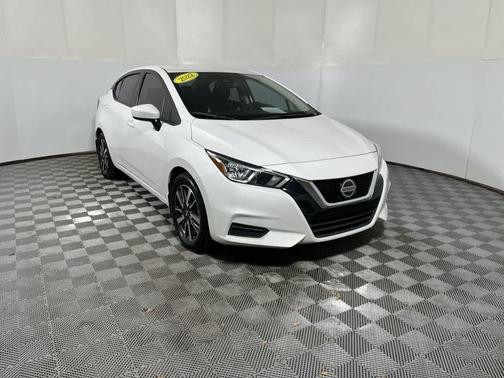 Aspen White Tricoat 2022 Nissan Versa 1.6 SV