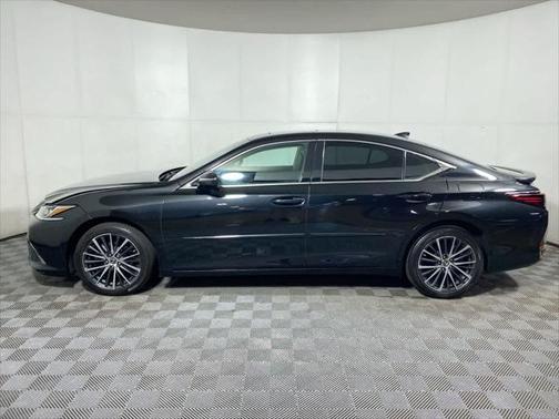 2023 Lexus ES 250 Base