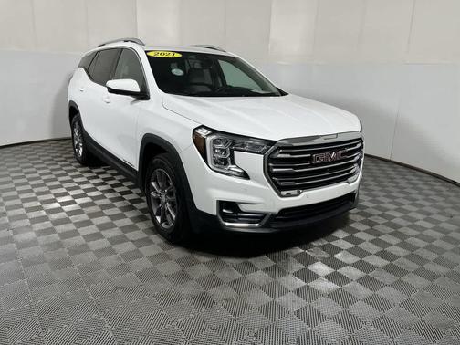 Summit White 2023 GMC Terrain SLT