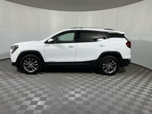 Summit White 2023 GMC Terrain SLT
