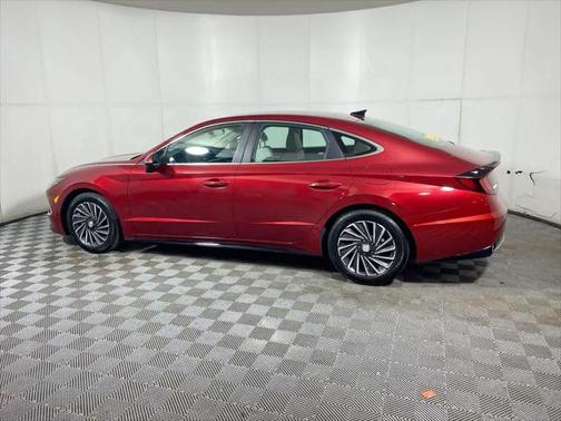 2023 Hyundai SONATA Hybrid SE
