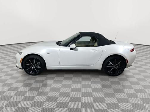 2025 Mazda MX-5 Miata Grand Touring