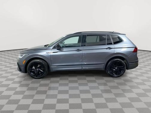 2023 Volkswagen Tiguan 2.0T SE R-Line Black 4MOTION