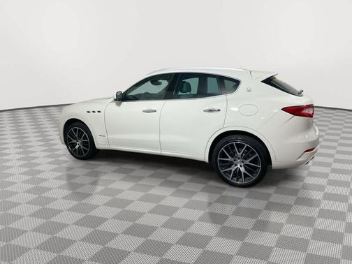 2020 Maserati Levante Base