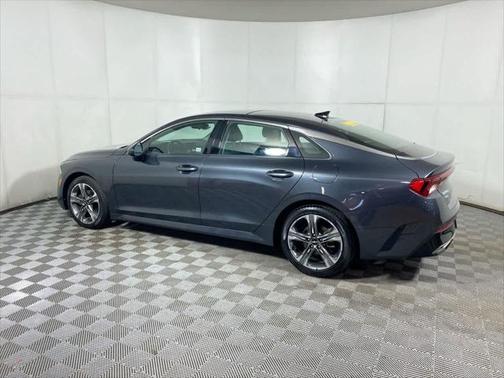 2022 Kia K5 EX
