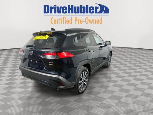 2025 Toyota Corolla Cross XLE