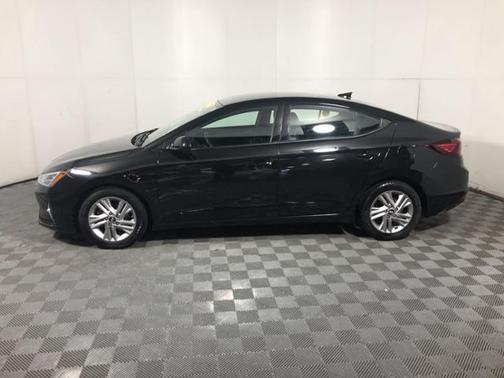 Phantom Black 2020 Hyundai ELANTRA SEL