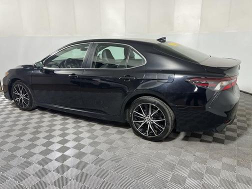 Midnight Black Metallic 2023 Toyota Camry SE