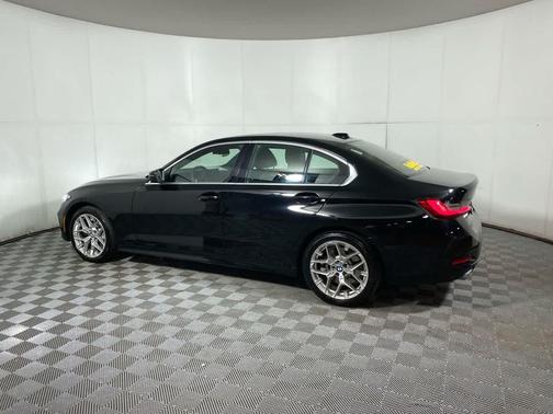 2025 BMW 330 i