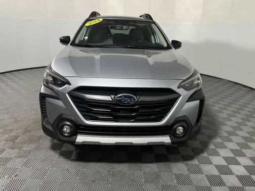 Ice Silver Metallic 2024 Subaru Outback Limited